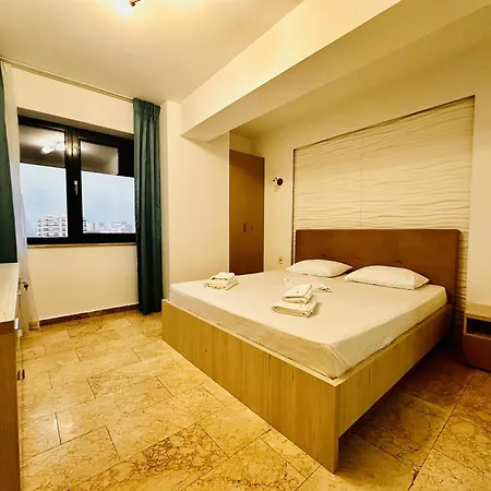 Appartement Sophia 3 Luxury 2 Bedroom & 1 Livingroom Mamaia